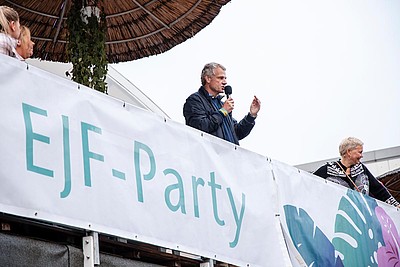  (öffnet größeres Bild)