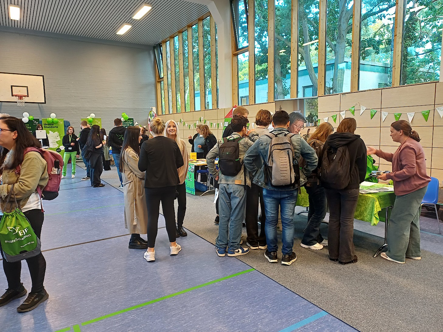 Besucher der Messe
